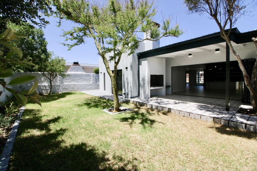 4 Bedroom Property for Sale in Melkbosstrand Central Western Cape